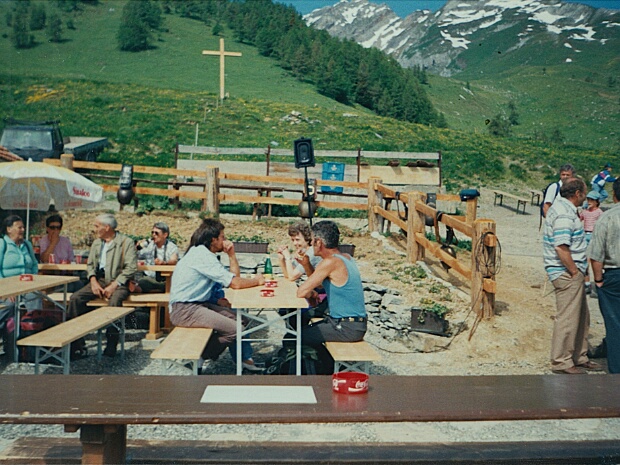 Einweihung neues Holzkreuz auf der Hinteralp - 1995