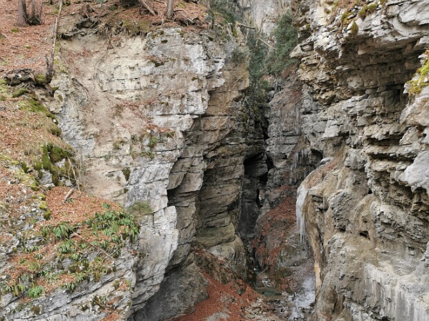 Täler und Schluchten