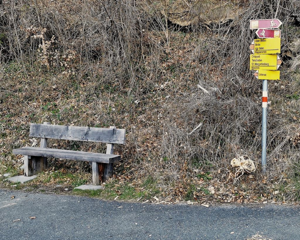 Abzweig Castrinis (ob Halbmil)